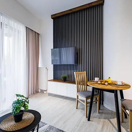 Hanza Tower 218