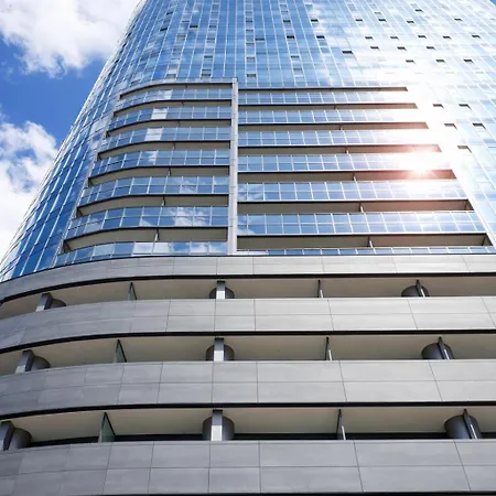 Hanza Tower 218 アパート *